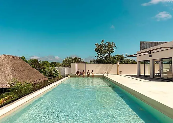 Hotel The Waves 4*