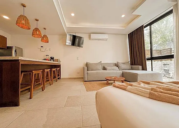 Hotel The Waves 4*