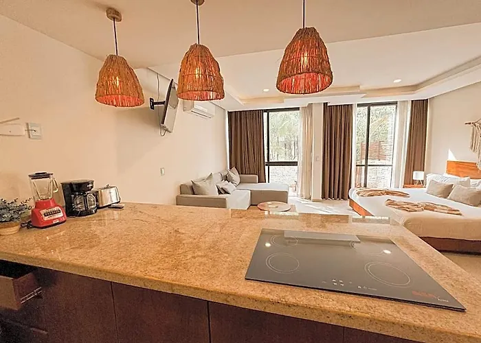 The Waves Hotel 4*